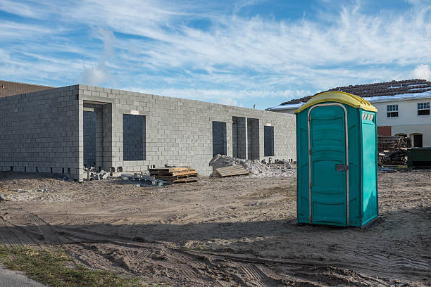 Best Construction site porta potty rental  in Englewood, OH